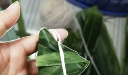 怎样包三角粽子视频,轻松学会三角粽子的传统包法